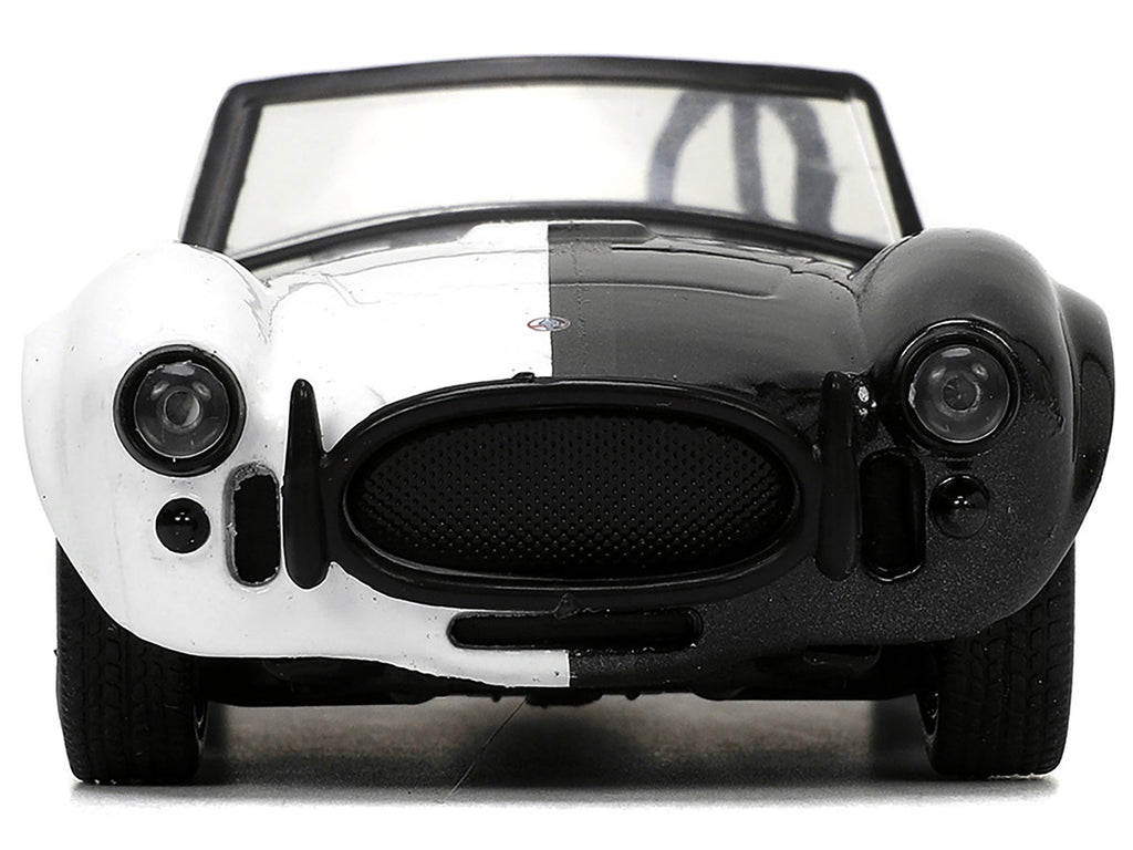 1965 Shelby Cobra 427 S/C #2 Black Metallic and White and Harvey Two-Face Diecast Figure "Batman" "Hollywood Rides" Series 1/32 Diecast Model Car by Jada